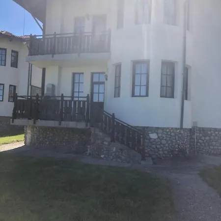 Pinerose Resort House 6 Holiday home *